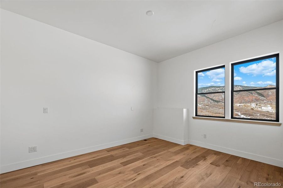 Spacious, unfurnished interior of a new home in , Sedalia (Image 30).
