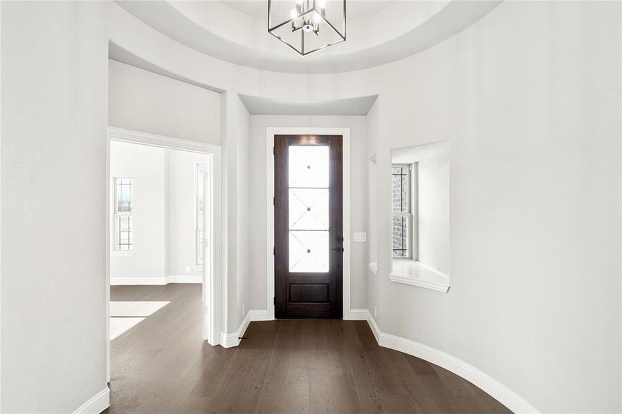 Spacious, unfurnished interior of a new home in Crystal Lake Estates, Red Oak (Image 17).