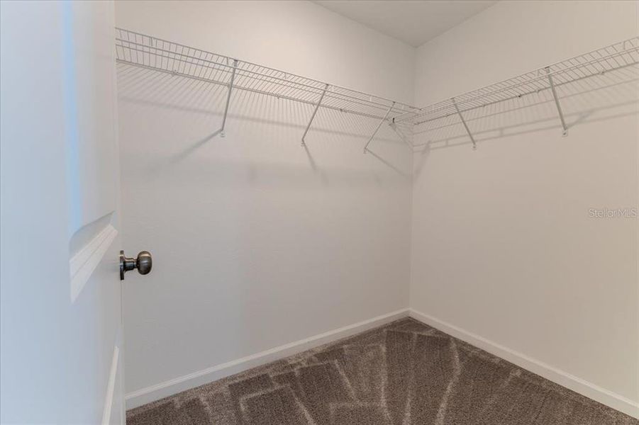 Spacious, unfurnished interior of a new home in Royal Highlands, Brooksville (Image 25).