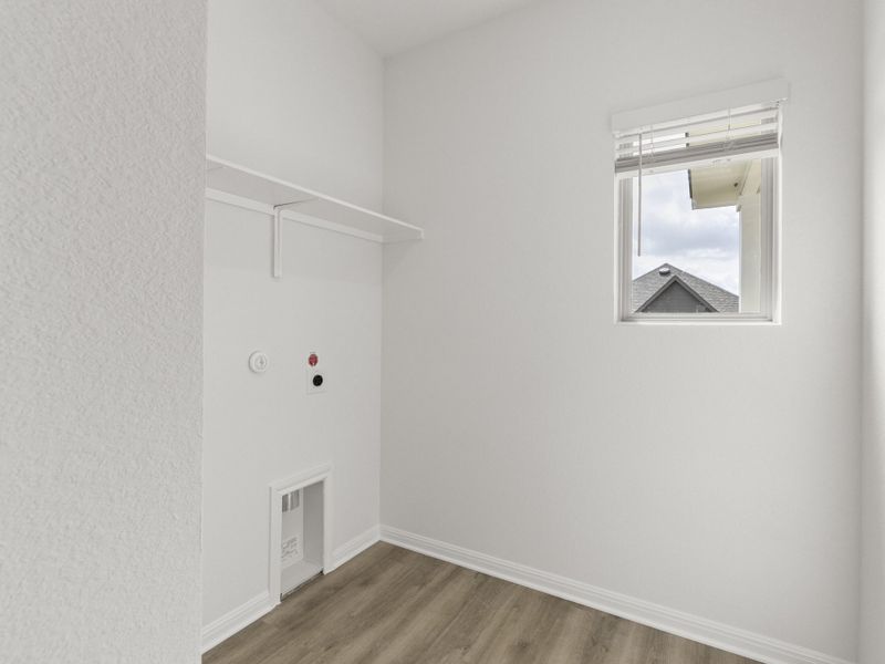 Spacious, unfurnished interior of a new home in Crosswinds, Kyle (Image 29).