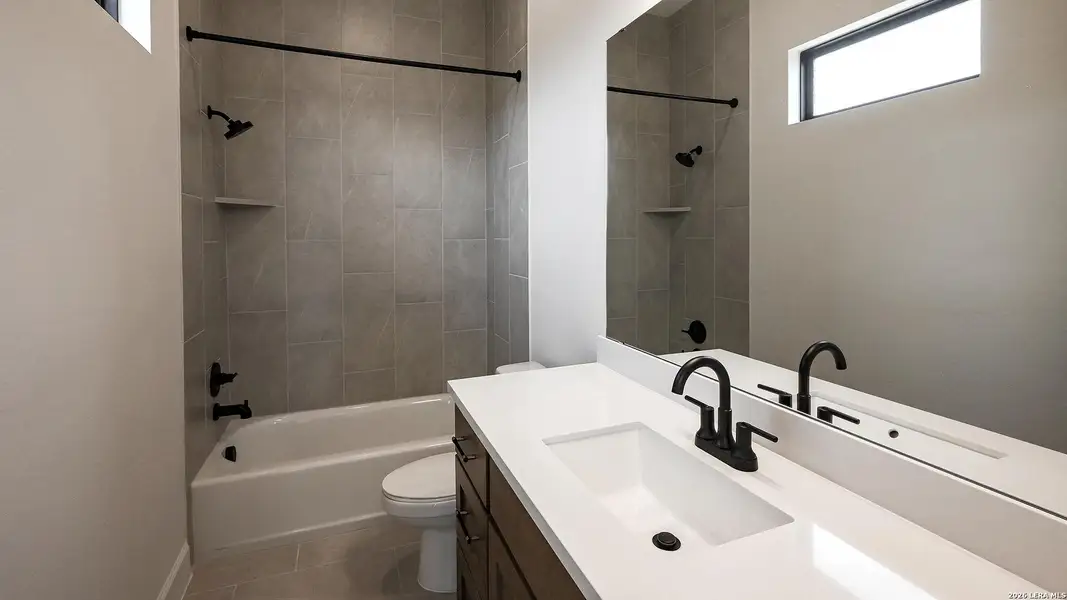 Furnished interior view inside a new home in The Preserve at Elm Creek, New Braunfels (Image 7).