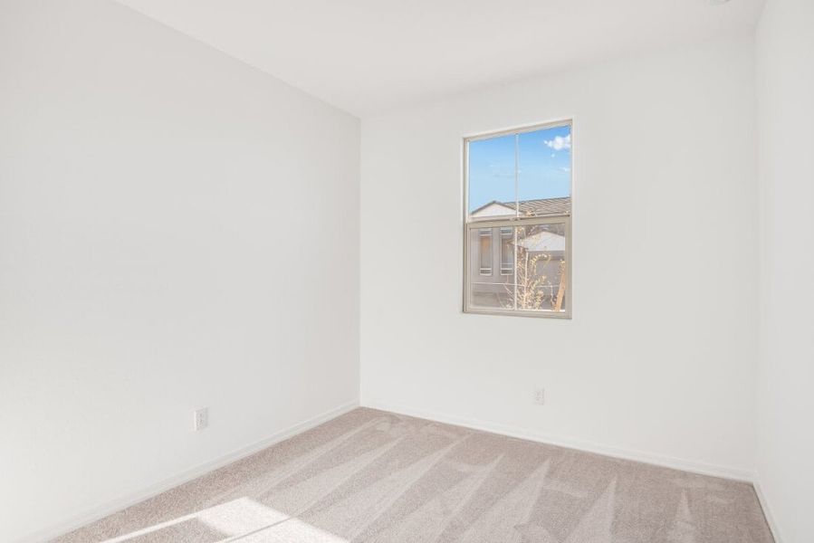 Spacious, unfurnished interior of a new home in Artisan at Asante, Surprise (Image 19).