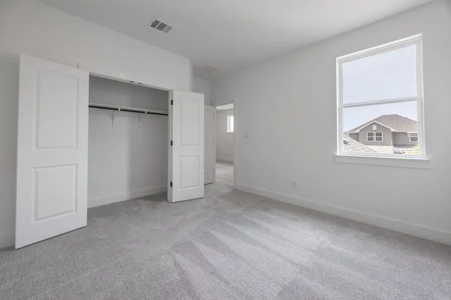 Spacious, unfurnished interior of a new home in Sage Collection – Freedom at Anthem, Kyle (Image 7).