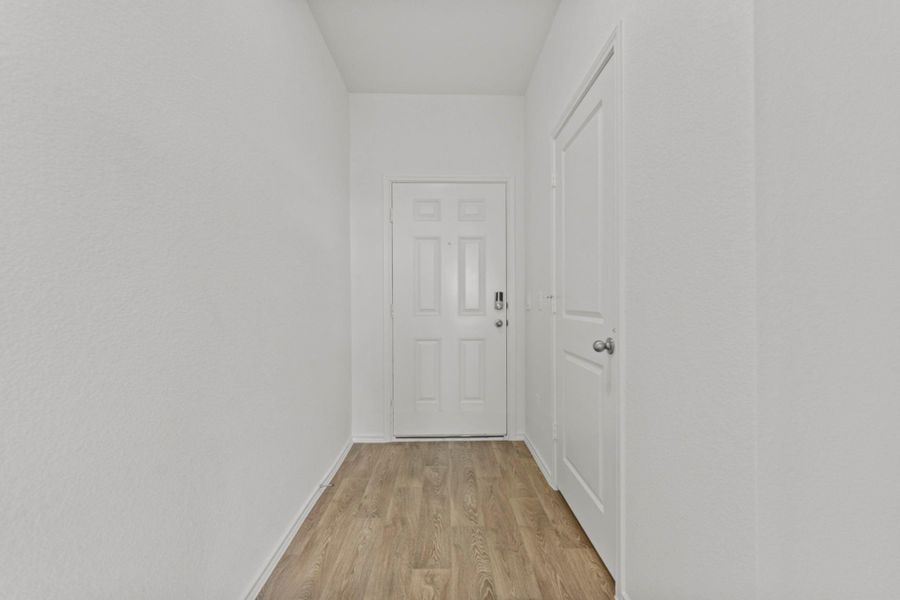 Spacious, unfurnished interior of a new home in Palomino, Manor (Image 21).