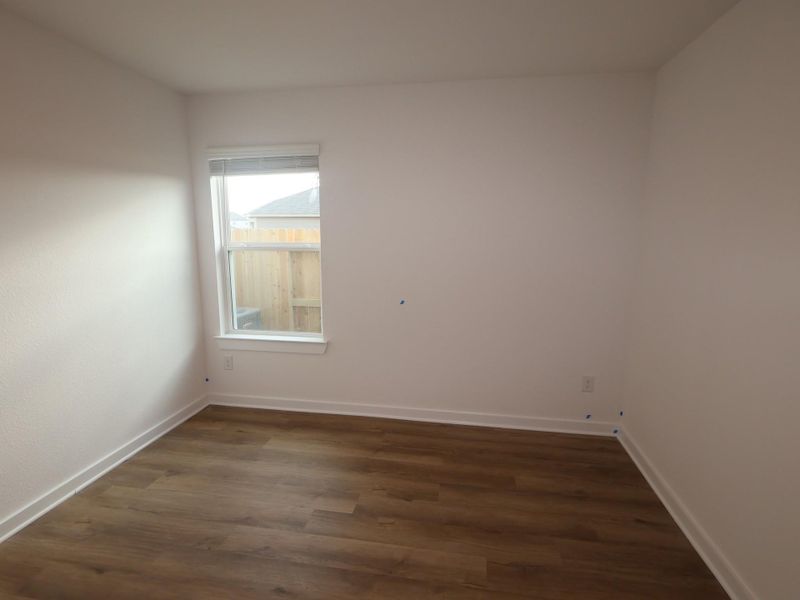 Spacious, unfurnished interior of a new home in Ambrose, La Marque (Image 15).