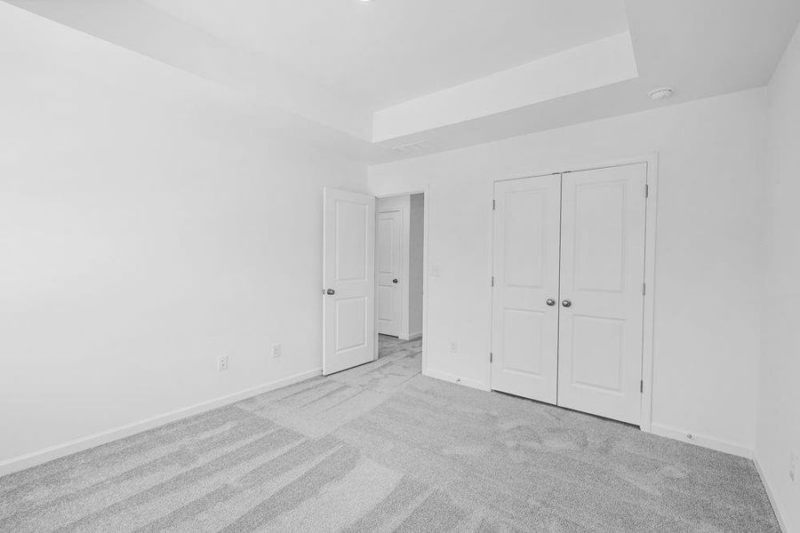 Spacious, unfurnished interior of a new home in Auburn Glen, Dacula (Image 18).