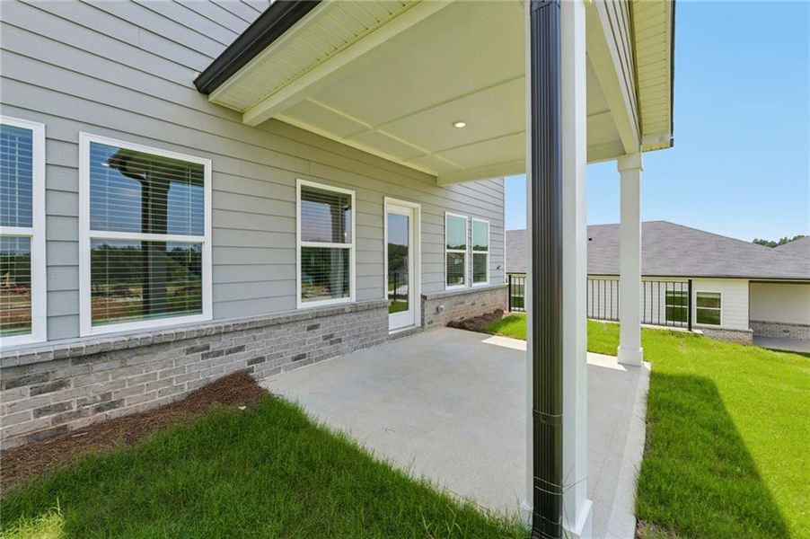 Exterior details and patio area of a home in Preserve at Mountain Creek, Pendergrass (Image 3).