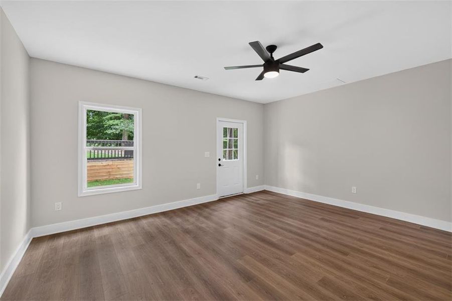 Spacious, unfurnished interior of a new home in , Hoschton (Image 44).