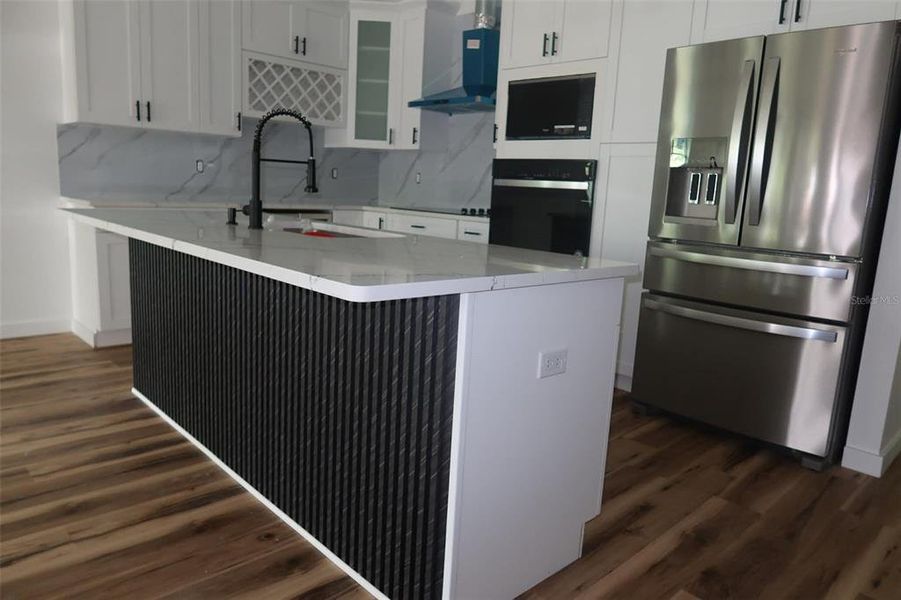 Furnished interior view inside a new home in , Safety Harbor (Image 10).