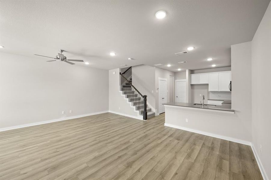 Spacious, unfurnished interior of a new home in Mockingbird Estates Townhomes, Fort Worth (Image 23).