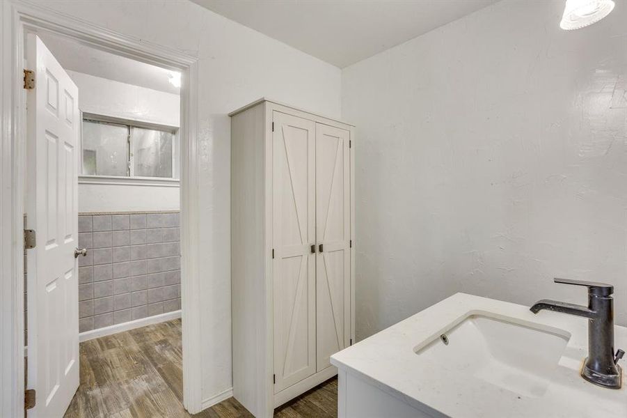 Full bathroom