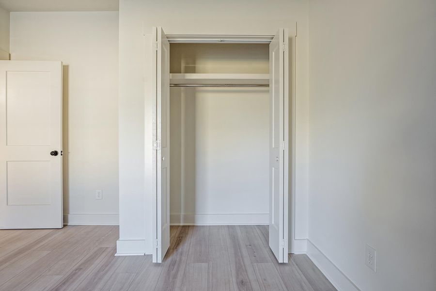 Spacious, unfurnished interior of a new home in , North Charleston (Image 35).