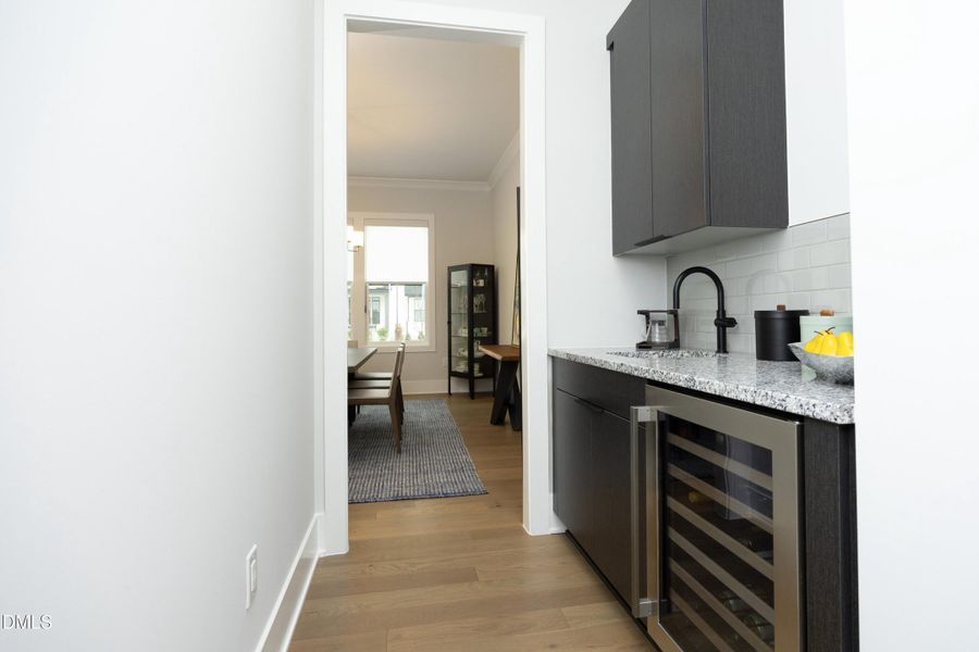 08ButlerPantry 08ButlerPantry