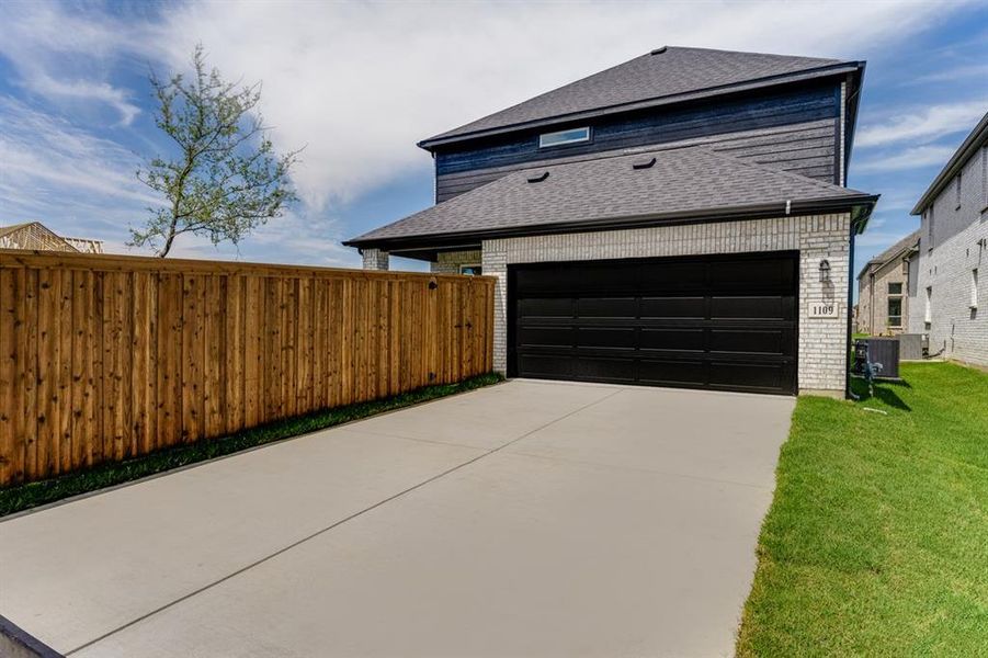 1109 Saltbrush Mews ~ Ready Now!