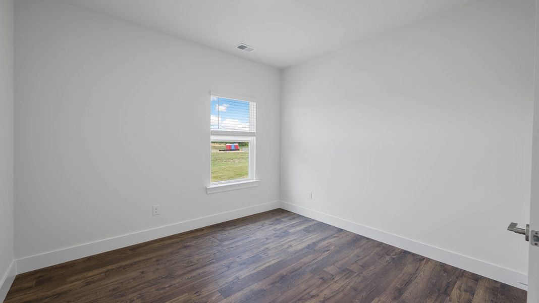 Spacious, unfurnished interior of a new home in Harbor Crest, Ooltewah (Image 16).