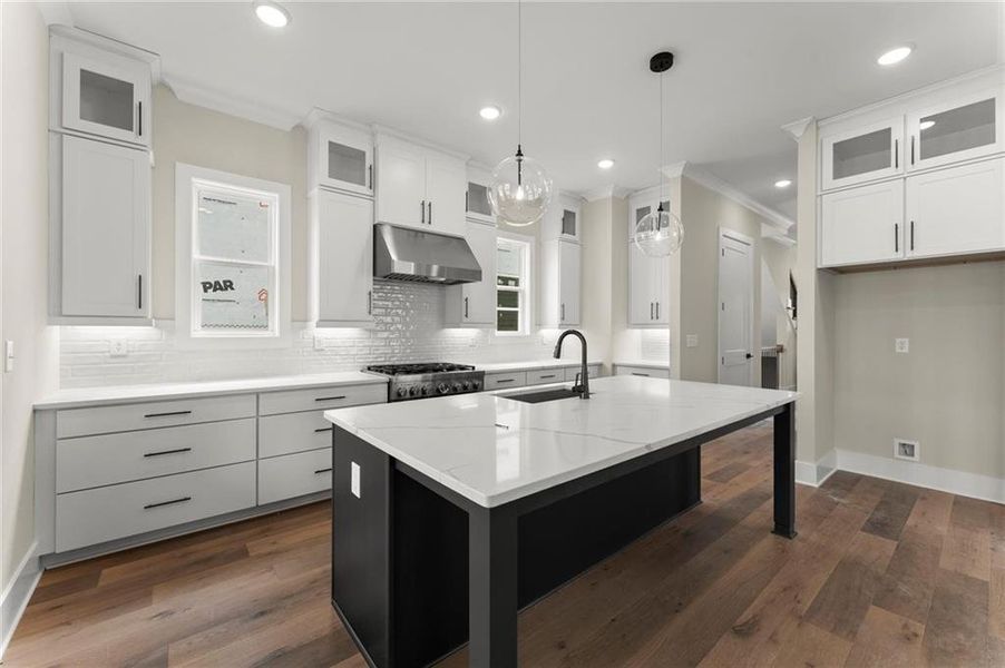 Furnished interior view inside a new home in West Town, Atlanta (Image 4).