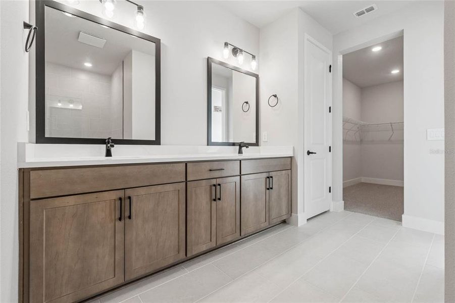 Furnished interior view inside a new home in Gracewater at Sarasota, Sarasota (Image 11).