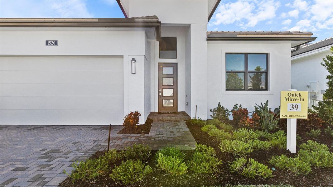 Exterior details and patio area of a home in Cove Royale, Stuart (Image 27).