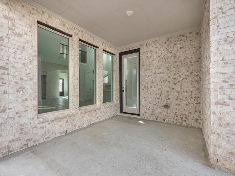 Representative image. Features, specifications, selections and colors may vary.