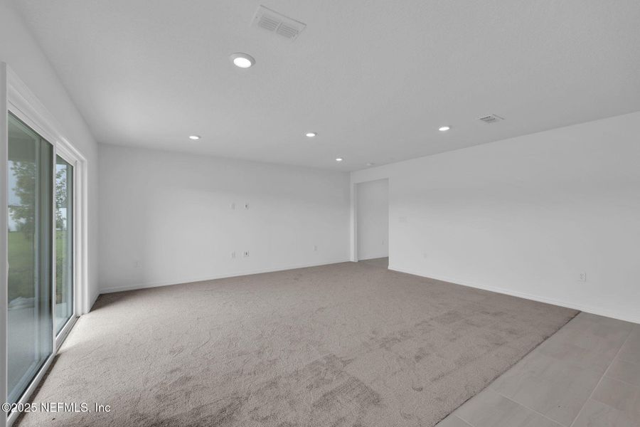 Spacious, unfurnished interior of a new home in Wells Landing, Jacksonville (Image 26). Spacious, unfurnished interior of a new home in Wells Landing, Jacksonville (Image 26).