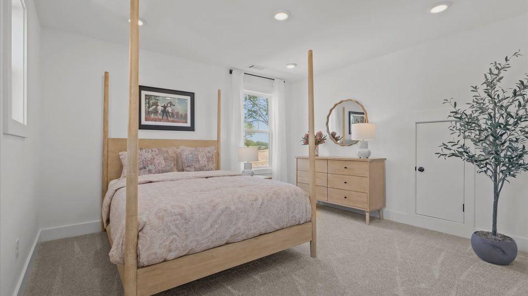 Representative furnished interior of a home built from the Kendrick by DRB Homes in Kayfield at Midway, Anderson (Image 28).