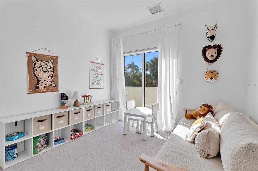 Furnished interior view inside a new home in , Sarasota (Image 34).