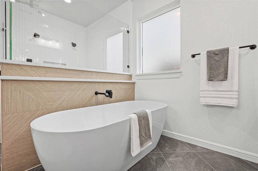 Furnished interior view inside a new home in SouthBend Estates, Granbury (Image 26).