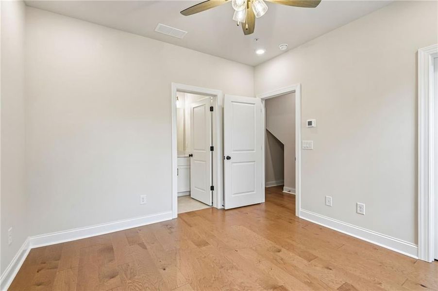 Spacious, unfurnished interior of a new home in Byers Park, Alpharetta (Image 30).