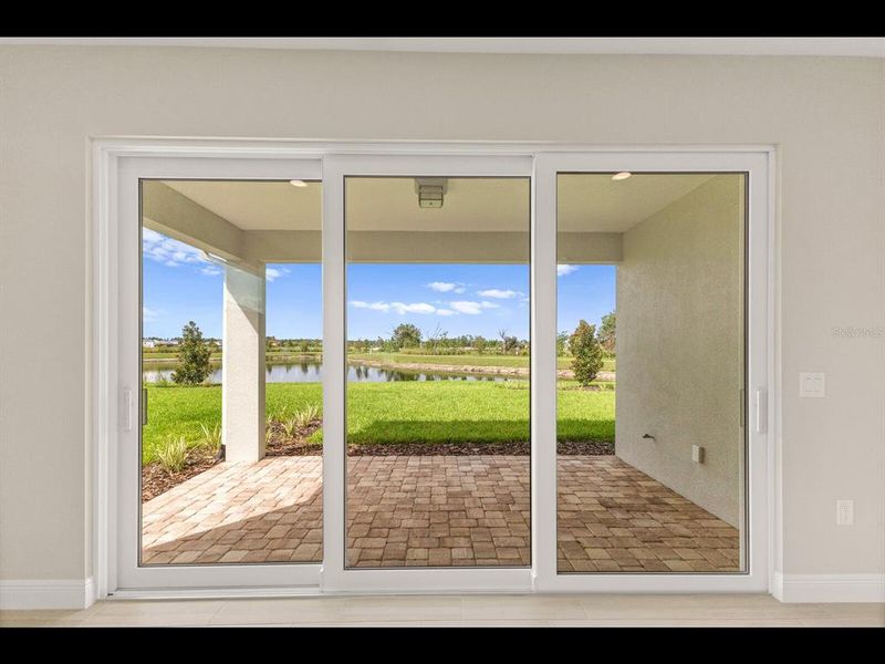 Exterior details and patio area of a home in , Sarasota (Image 4).