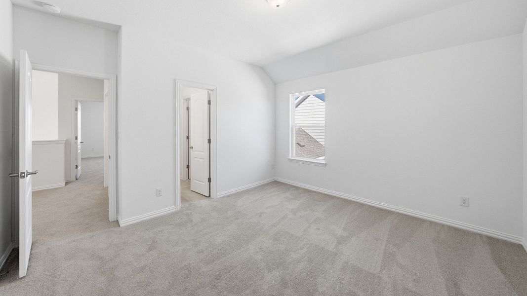 Furnished interior view inside a new home in Spring Creek, Taylor (Image 6).