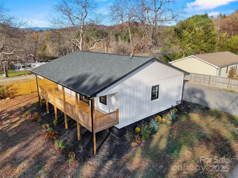 Exterior details and patio area of a home in , Bryson City (Image 38).