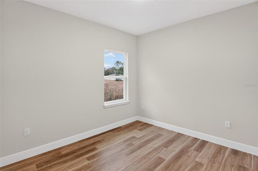Spacious, unfurnished interior of a new home in , Ocala (Image 19).