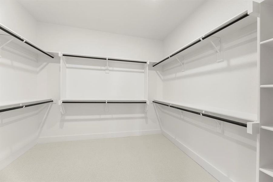 21. 1720 Canals - Closet 21. 1720 Canals - Closet