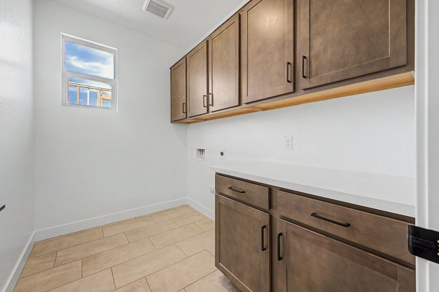 Furnished interior view inside a new home in Bella Vista Farms, San Tan Valley (Image 6).