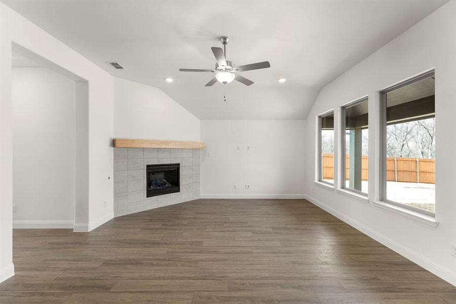 04_ 3821 Maize Ave, Heartland 04_ 3821 Maize Ave, Heartland