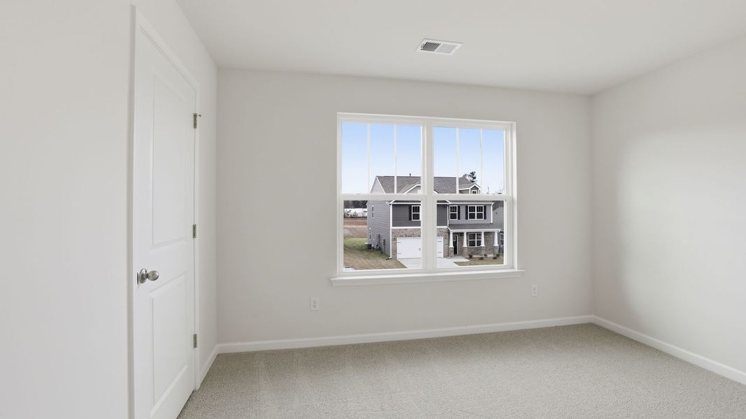 Spacious, unfurnished interior of a new home in Spring Ridge, Anderson (Image 32).