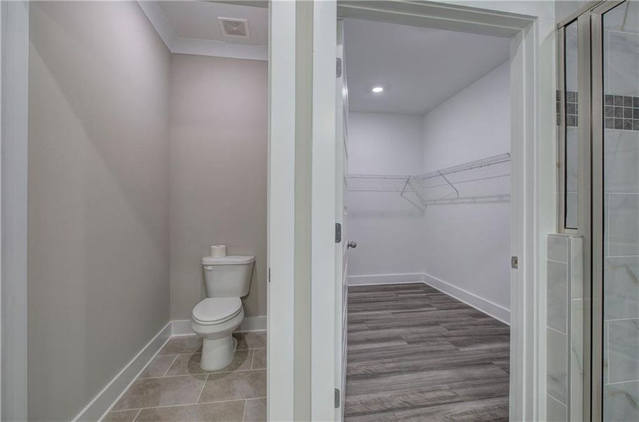 Spacious, unfurnished interior of a new home in , Cartersville (Image 43).