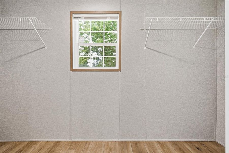 Spacious, unfurnished interior of a new home in , Bronson (Image 36).