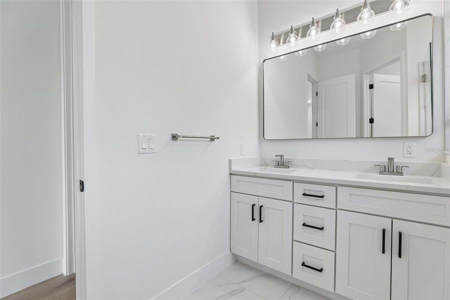 Furnished interior view inside a new home in , Auburndale (Image 15).