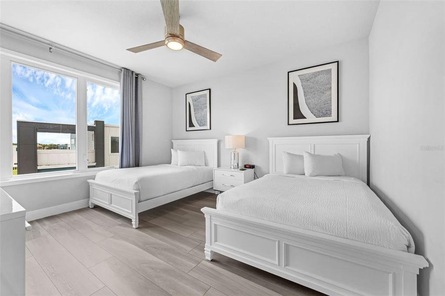 Furnished interior view inside a new home in , Kissimmee (Image 8).