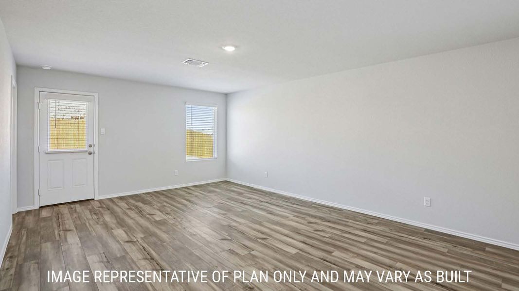 Representative unfurnished interior of a home built from the Caprock by D.R. Horton in Pecan Creek, Temple (Image 15).