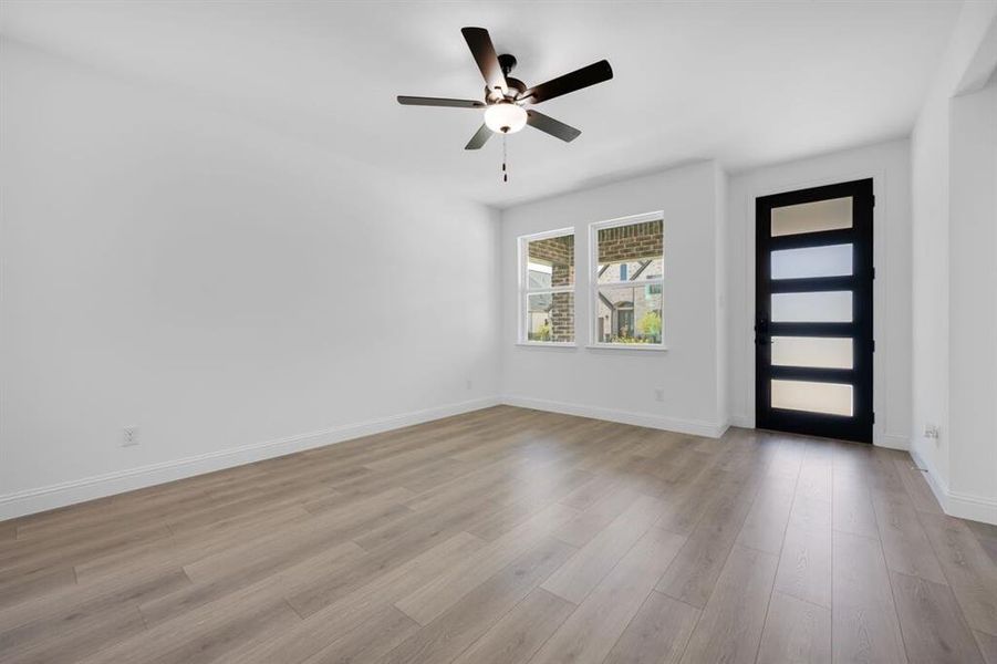 Spacious, unfurnished interior of a new home in North Sky Celina, Celina (Image 17). Spacious, unfurnished interior of a new home in North Sky Celina, Celina (Image 17).