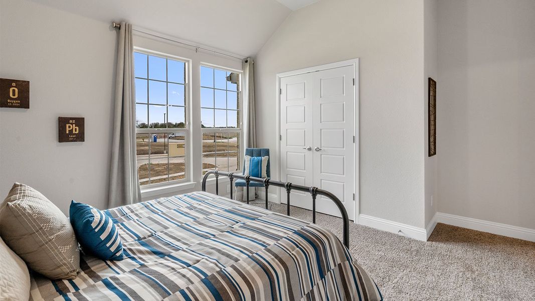 Representative furnished interior of a home built from the Wimberley by D.R. Horton in Lakeview Pointe, Grand Prairie (Image 53).