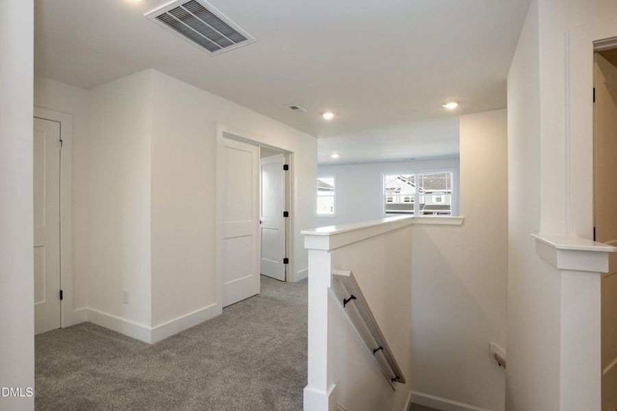 Landing 01 Landing 01