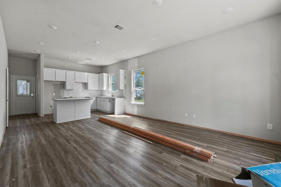 Image 17 of a home in .