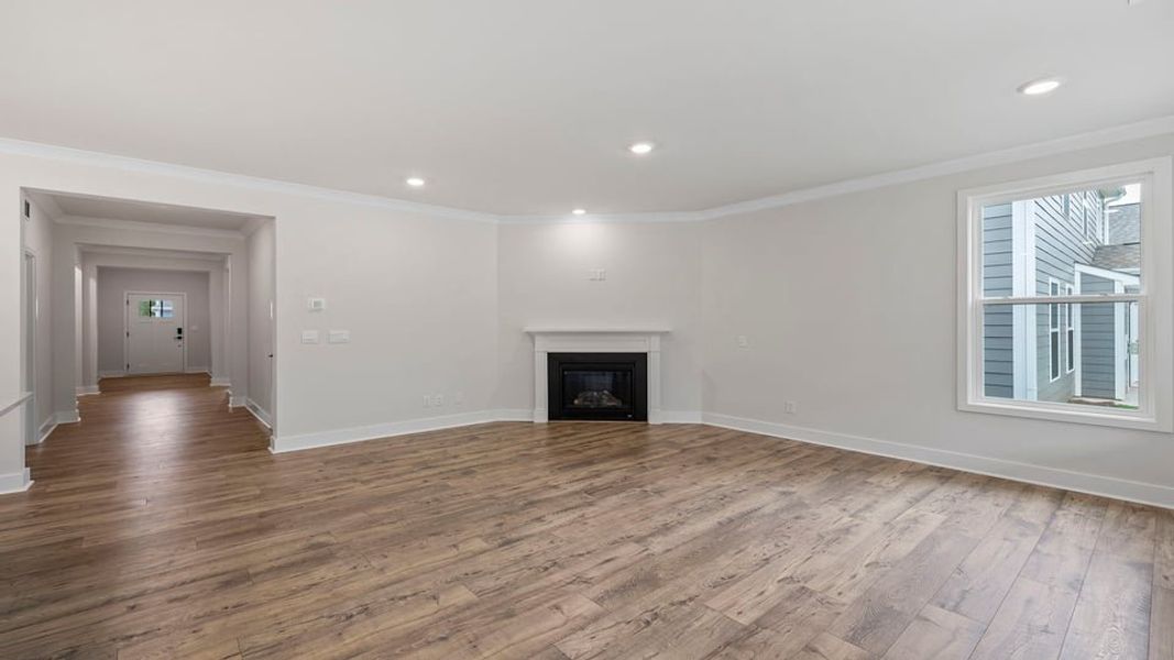 Representative unfurnished interior of a home built from the Robinson by D.R. Horton in Cottonwood Ridge, Piedmont (Image 26).