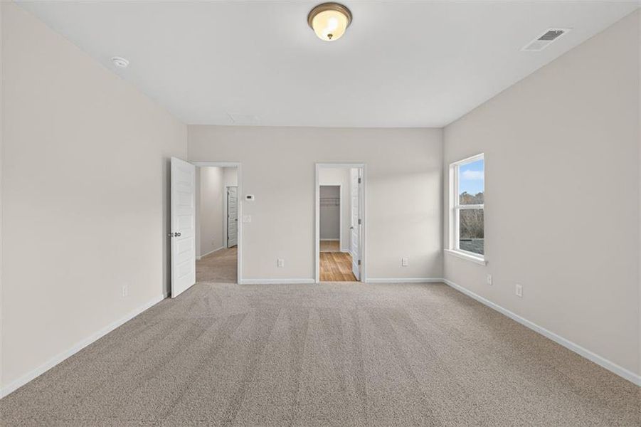 Spacious, unfurnished interior of a new home in Garrett Preserve, Douglasville (Image 34).