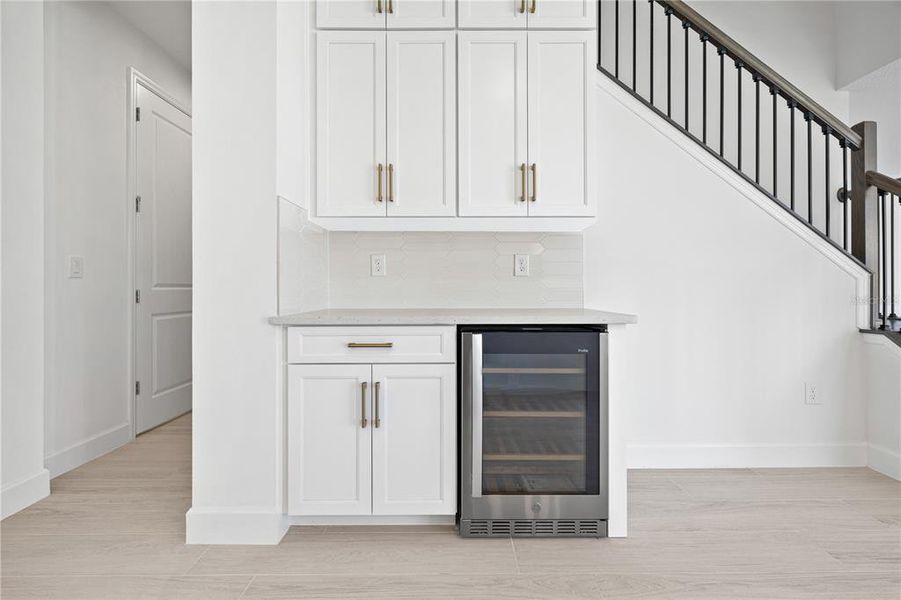 Furnished interior view inside a new home in , Winter Garden (Image 12).