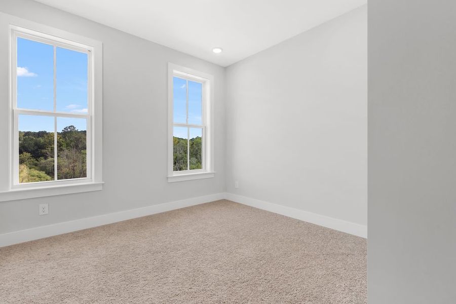 Spacious, unfurnished interior of a new home in Echo Park, Suwanee (Image 33).