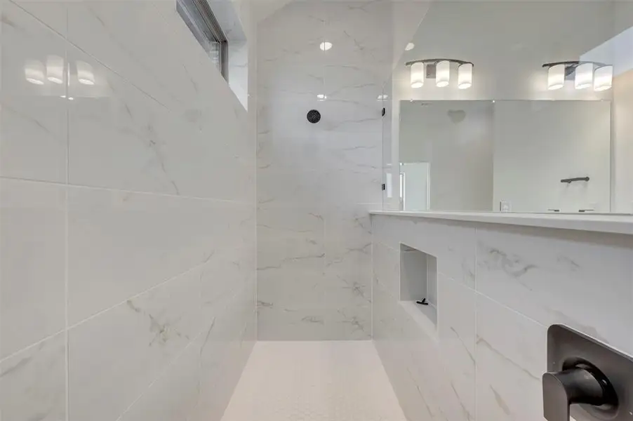 Close-up of interior finishes inside a home in Creekshaw – Classic, Royse City (Image 15).